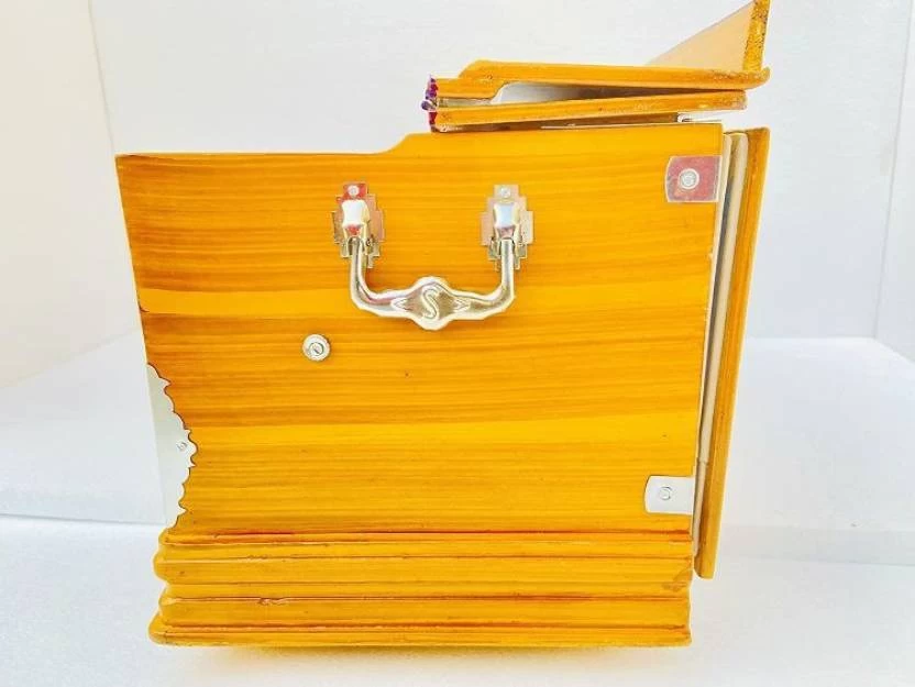 SG MUSICAL Double Fold Bellow , Student Harmonium Harmonium08 3.25 Octave Hand Pumped Harmonium (Three Fold Bellow, Bass Reed) 4 SG MUSICAL Double Fold Bellow , Student Harmonium Harmonium08 3.25 Octave Hand Pumped Harmonium (Three Fold Bellow, Bass Reed) - Image 2