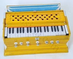 SG MUSICAL HR004 39 Keys Yellow Teak 3.25 Octaves Harmonium Free Carry Bag 3.25 Octave Hand Pumped Harmonium   (Seven Fold Bellow, Bass Reed, Male Reed)