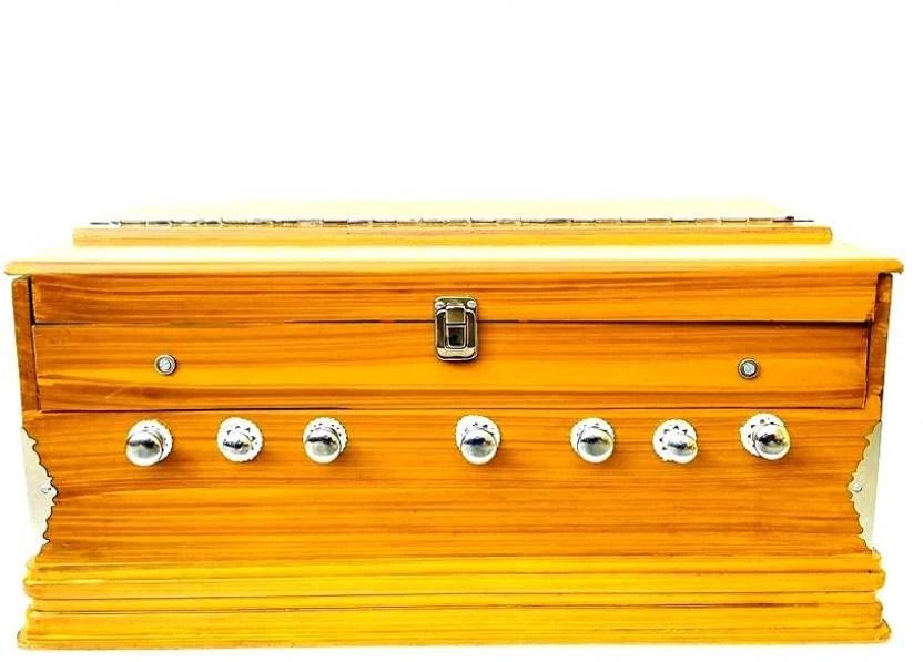 MEGHA Bass Reed & Male Reed Double Fold Bellow & 39 Keys,7 Stopper Octave Hand Pumped MEGHA29 3.25 Octave Hand Pumped Harmonium (Three Fold Bellow, Bass Reed, Male Reed) 3 MEGHA Bass Reed & Male Reed Double Fold Bellow & 39 Keys,7 Stopper Octave Hand Pumped MEGHA29 3.25 Octave Hand Pumped Harmonium (Three Fold Bellow, Bass Reed, Male Reed)