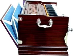 MUSICIAN 7 Stopper | 39 Keys | Harmonium Musical Instrument |Harmonium For Kids TTGDHRJ70 3.25 Octave Hand Pumped Harmonium   (Three Fold Bellow, Bass Reed, Male Reed)