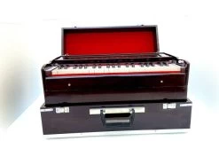 MAGA MART With Free Carry Padded Bag Harmonium Folding Portable With Coupler 3.5 Octave Hand Pumped Harmonium   (Seven Fold Bellow, Bass Reed, Male Reed)