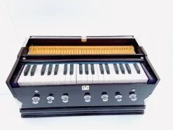 KHALSA MUSICAL 7 Stopper Bass Male 39 Keys Harmonium 3.2 Octave Hand Pumped Harmonium   (Two Fold Bellow, Bass Reed)