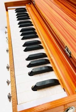 SG MUSICAL Harmonium For Mens/Boys 7 Stopper HSHARM016 3.25 Octave Hand Pumped Harmonium   (Three Fold Bellow, Bass Reed, Male Reed)